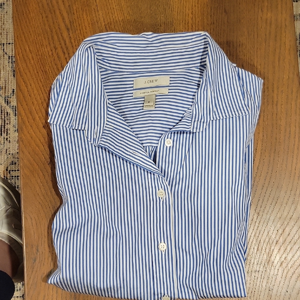 J Crew PERFECT SHIRT Size Small